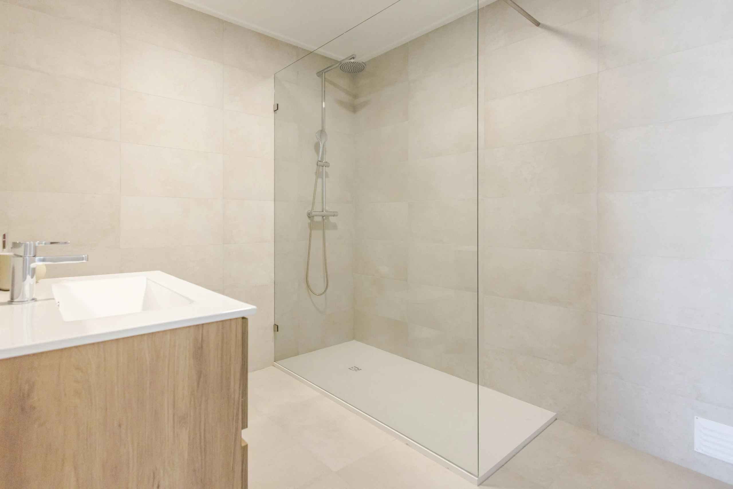 Appartement - Bathroom 1